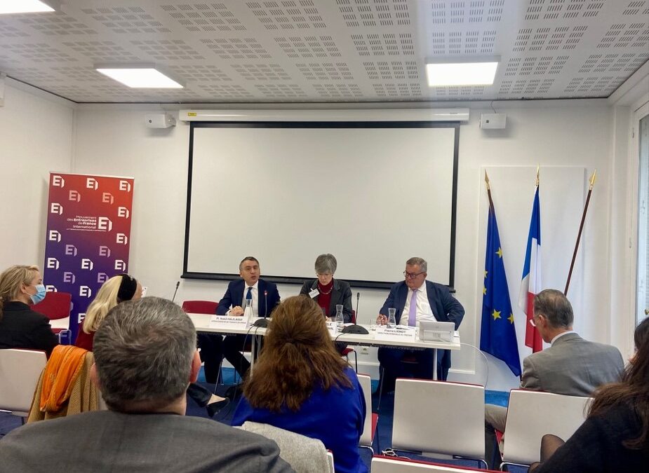 La SAS Ker-Oman échange avec l’ambassadeur de France en Oman